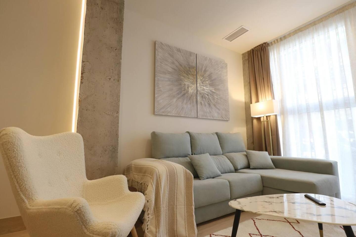 Apartamentos Orilla Del Bernabeu Madrid Ngoại thất bức ảnh