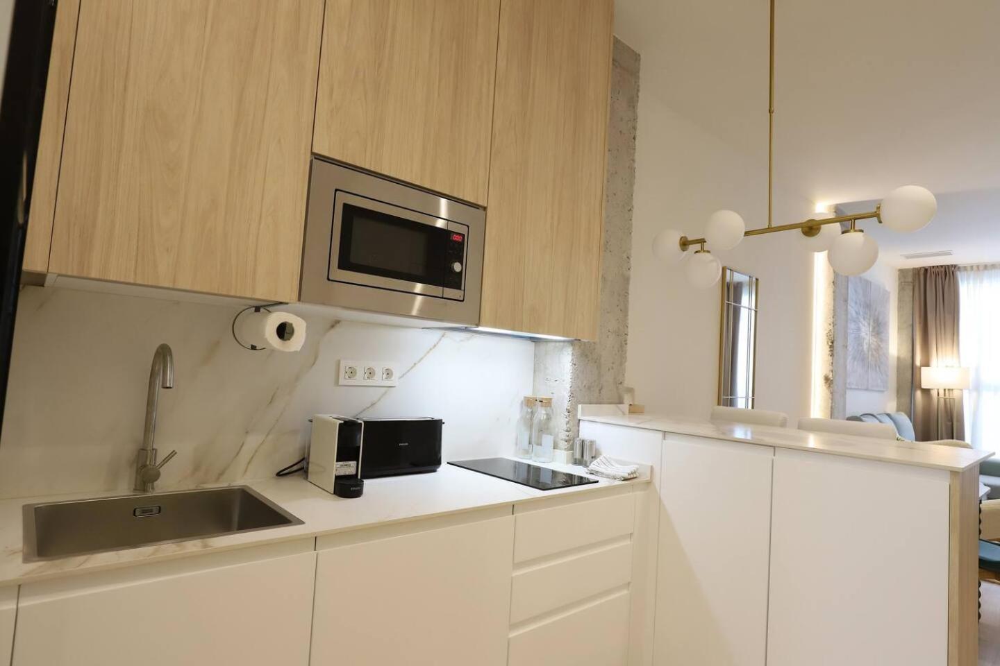 Apartamentos Orilla Del Bernabeu Madrid Ngoại thất bức ảnh