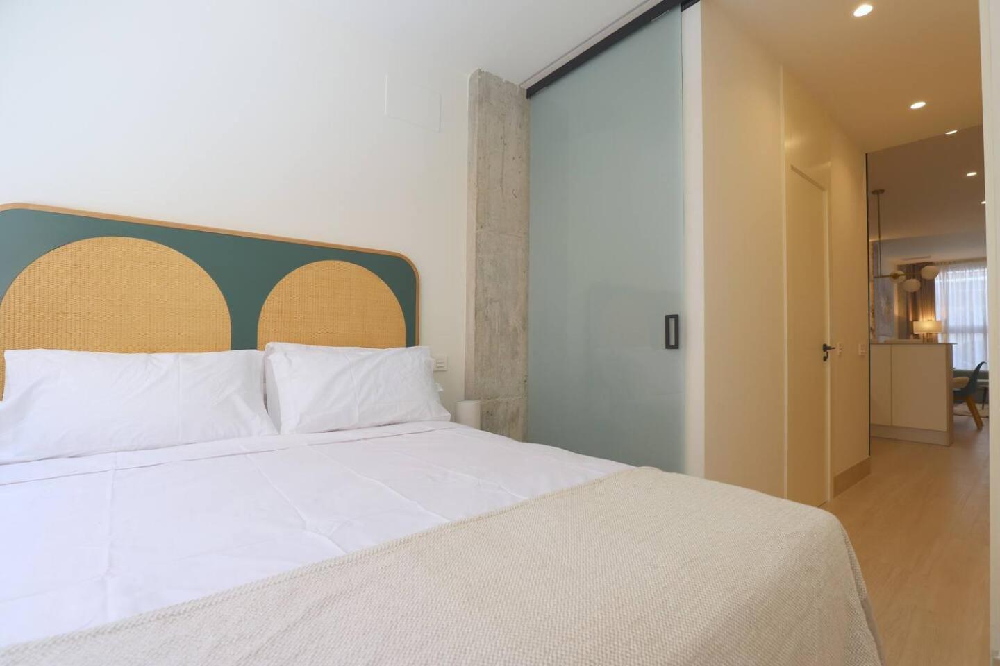 Apartamentos Orilla Del Bernabeu Madrid Ngoại thất bức ảnh