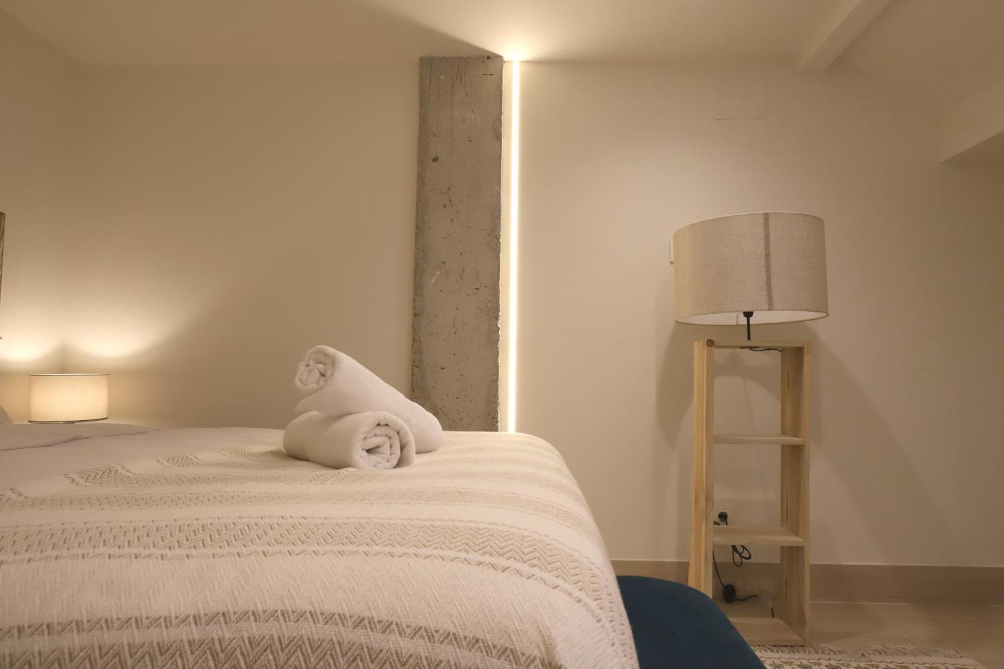Apartamentos Orilla Del Bernabeu Madrid Ngoại thất bức ảnh